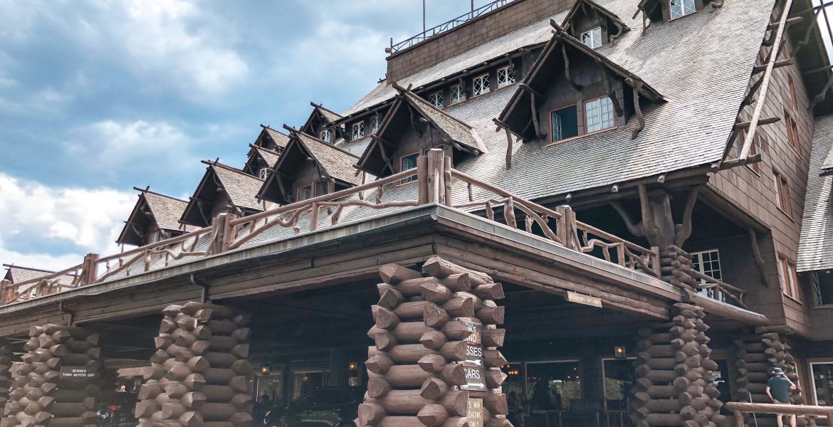 High Resolution Picture: Yellowstone's Old Faithful Inn. An exterior view of Yellowstone National Park's Old Faithful Inn. The iconic Lodge sits near the Old Faithful Geyser.